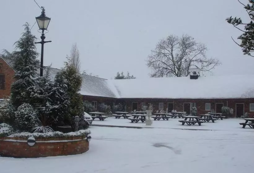 ホテル The Royal Arms