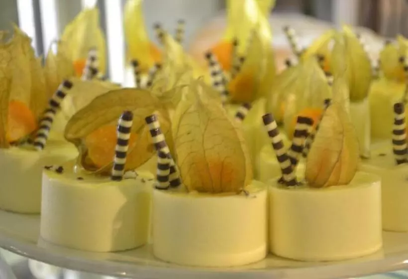 ホテル The Royal Arms