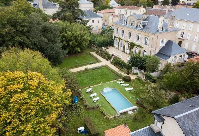 Majatalo Chambre D Hotes La Maison De Maître