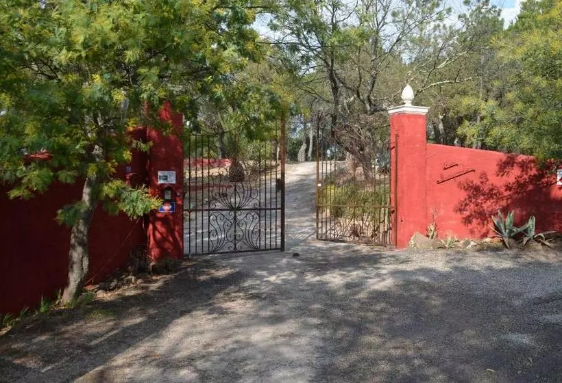 Majatalo Les Mayombes