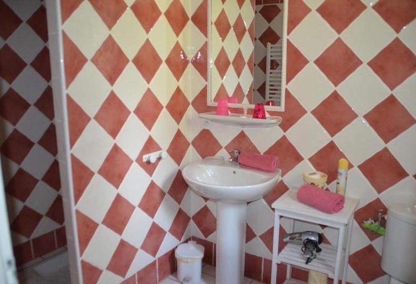 بنسيون Les Mayombes