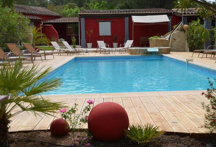 بنسيون Les Mayombes