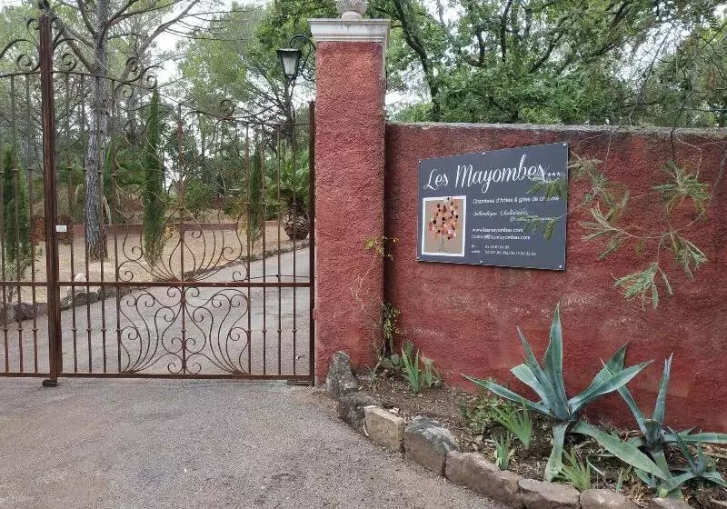 Majatalo Les Mayombes