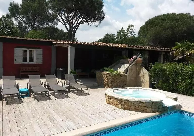 Majatalo Les Mayombes