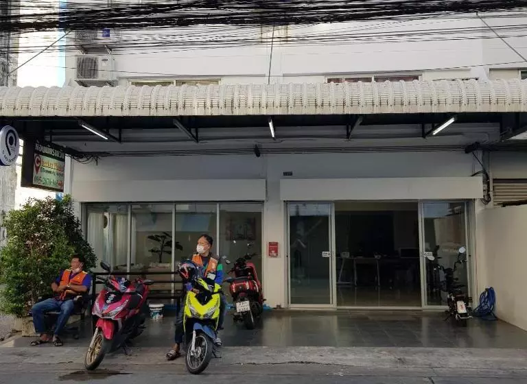 پانسیون Checkin Hostel @ Donmuang Airport