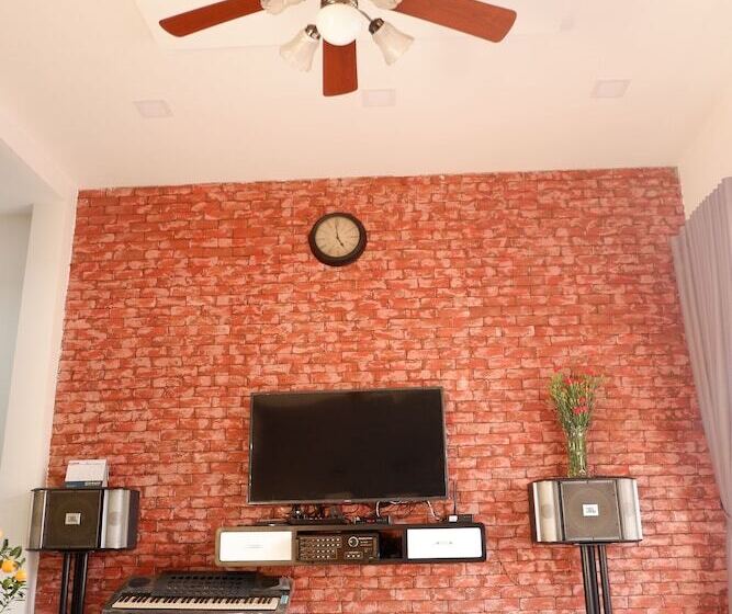 پانسیون White Lion House