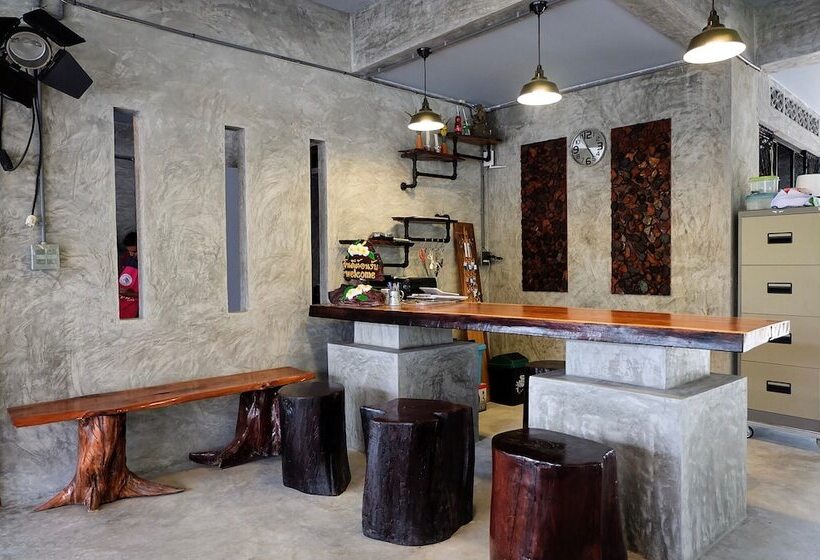 Sirah Hometel   Hostel