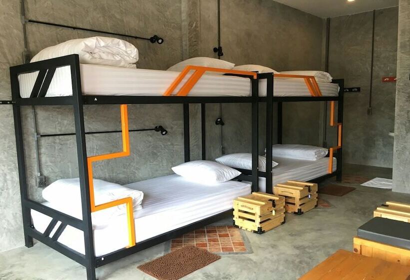 Sirah Hometel   Hostel