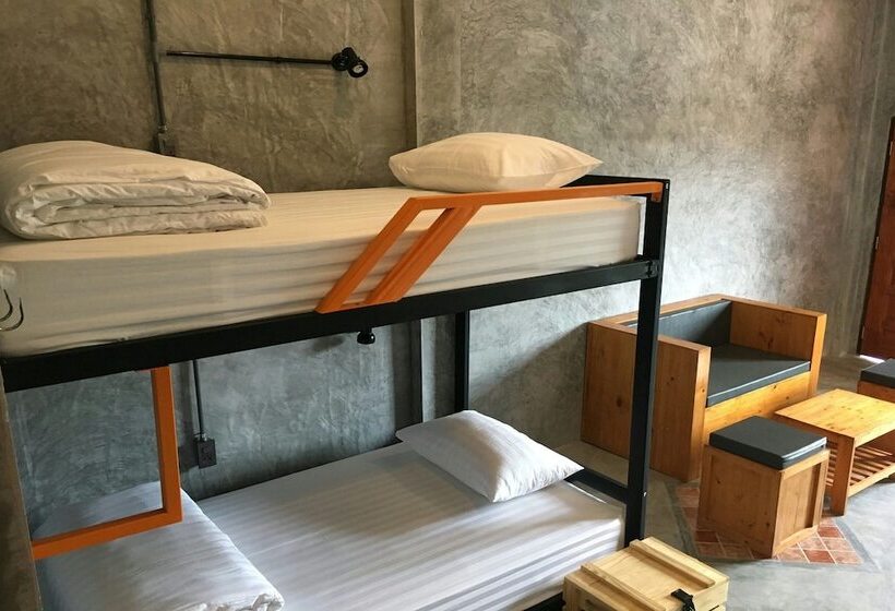 Sirah Hometel   Hostel