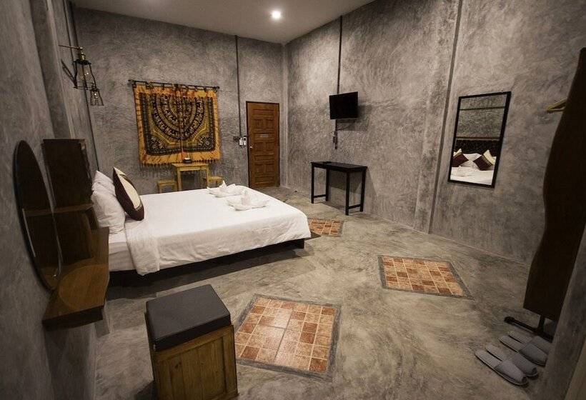 Sirah Hometel   Hostel