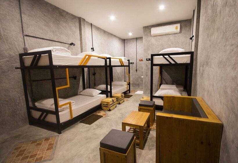 Sirah Hometel   Hostel