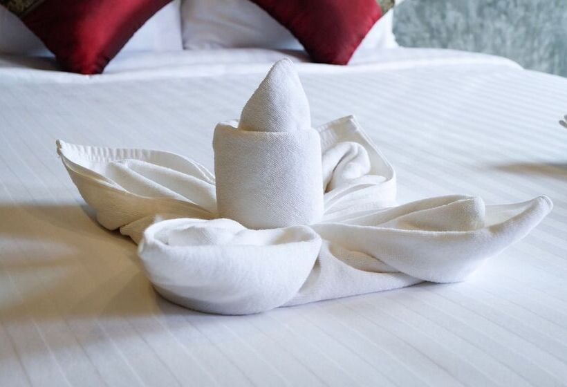 Sirah Hometel   Hostel