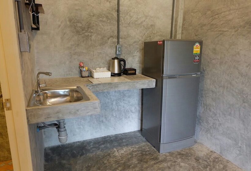 Sirah Hometel   Hostel