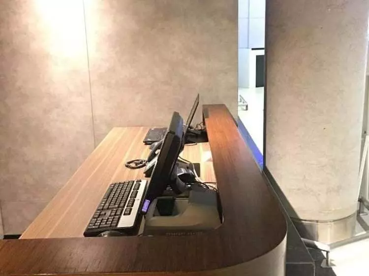 Aerotel Abu Dhabi T3 Arrival Transit  Hostel