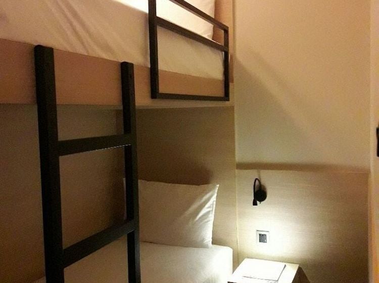 Aerotel Abu Dhabi T3 Arrival Transit  Hostel