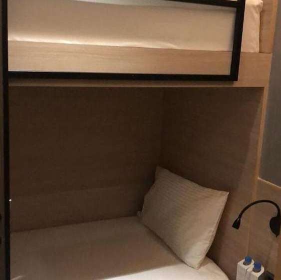 Aerotel Abu Dhabi T3 Arrival Transit  Hostel