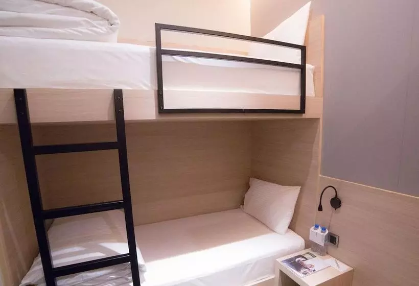 Aerotel Abu Dhabi T3 Arrival Transit  Hostel