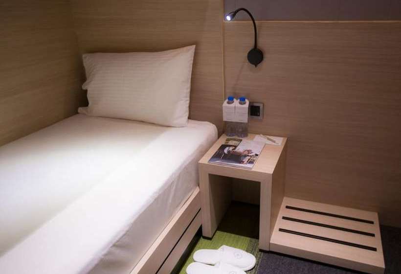 Aerotel Abu Dhabi T3 Arrival Transit  Hostel