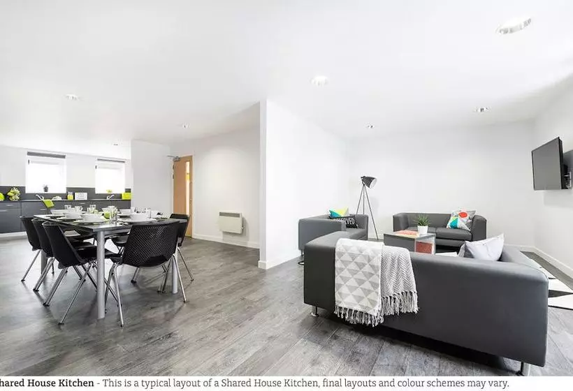 هاستل Crescent Place Campus Accommodation