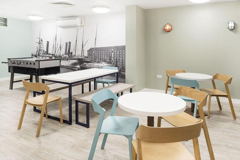 فندق صغير Crescent Place Campus Accommodation