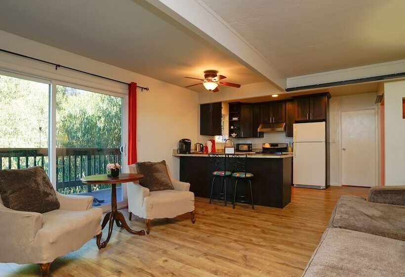 At Marbella Lane Flamingo Lady, Sfo