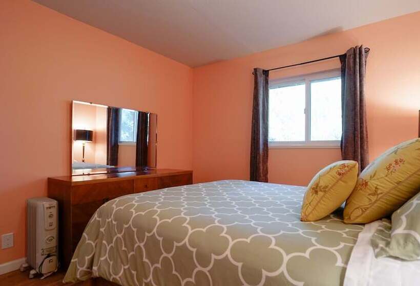 At Marbella Lane Flamingo Lady, Sfo