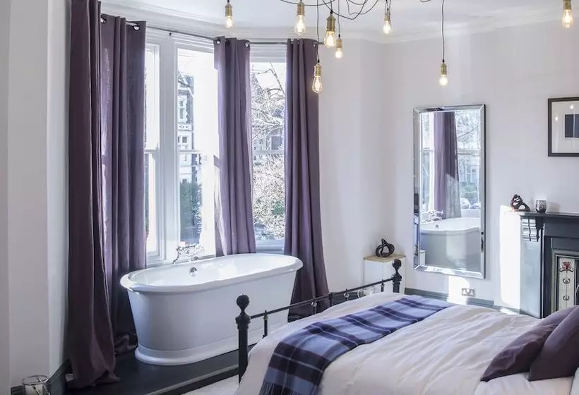 Bed and Breakfast Cathedral 64