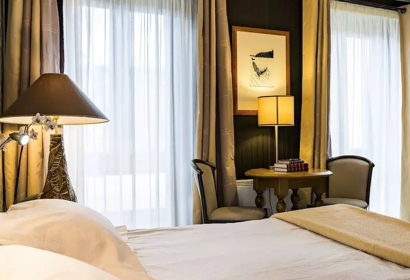 Hotelli Hôtel Regis