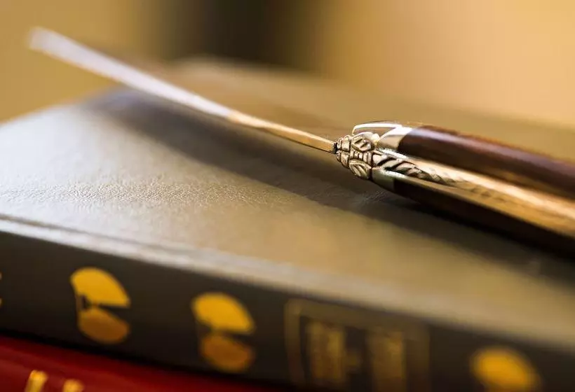 Hotelli Hôtel Regis