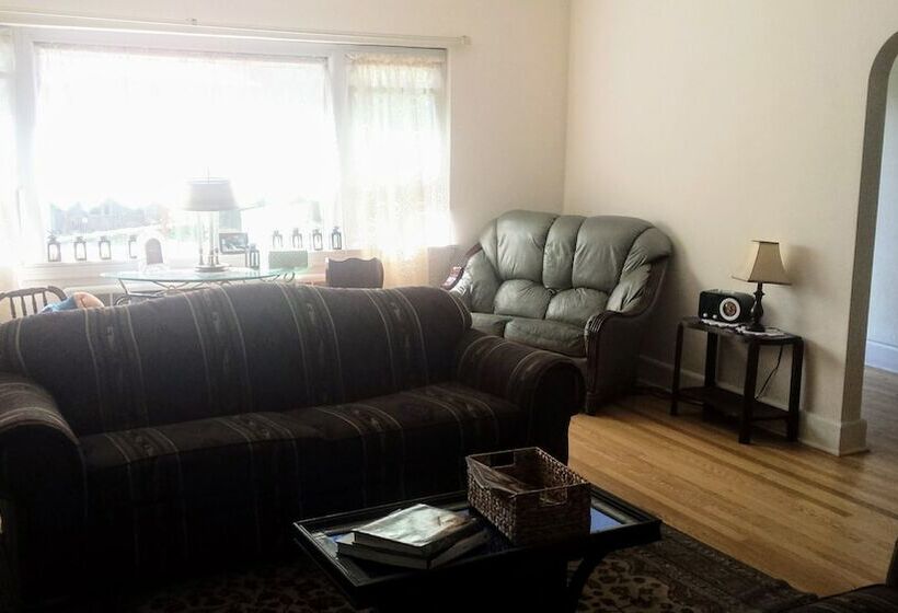 Szálloda Maurrocks Bed & Breakfast