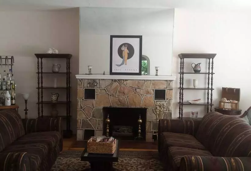 ホテル Maurrocks Bed & Breakfast