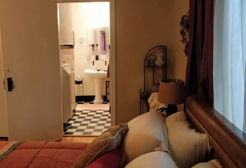 ホテル Maurrocks Bed & Breakfast