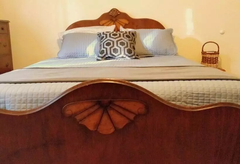 ホテル Maurrocks Bed & Breakfast