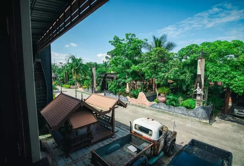 Hotelli Suankaew Art Cottage