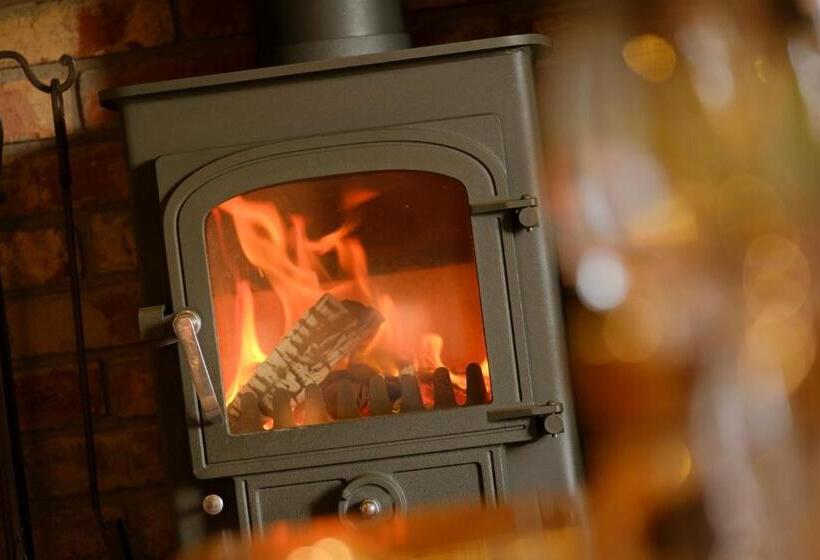 酒店 The Saracens Head