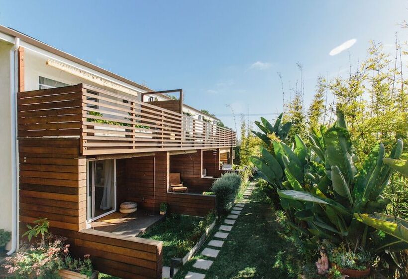 Inn At Moonlight Beach