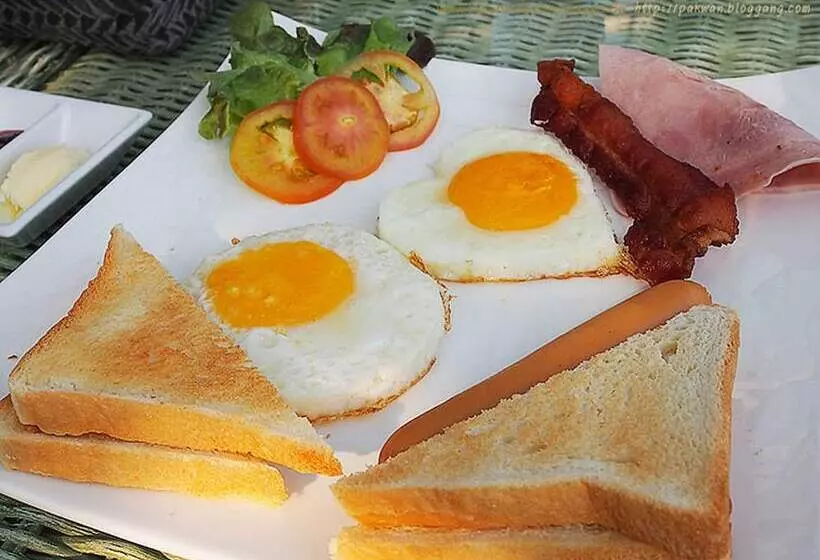 Majatalo Baan Rachapuek