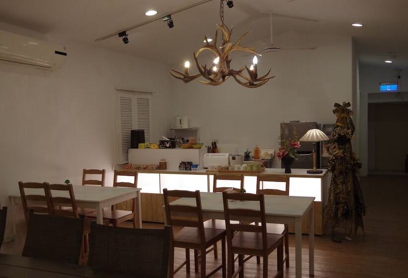 پانسیون Mu In