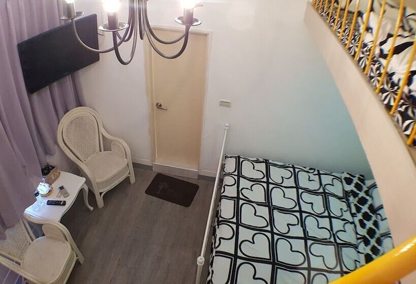 پانسیون Mu In