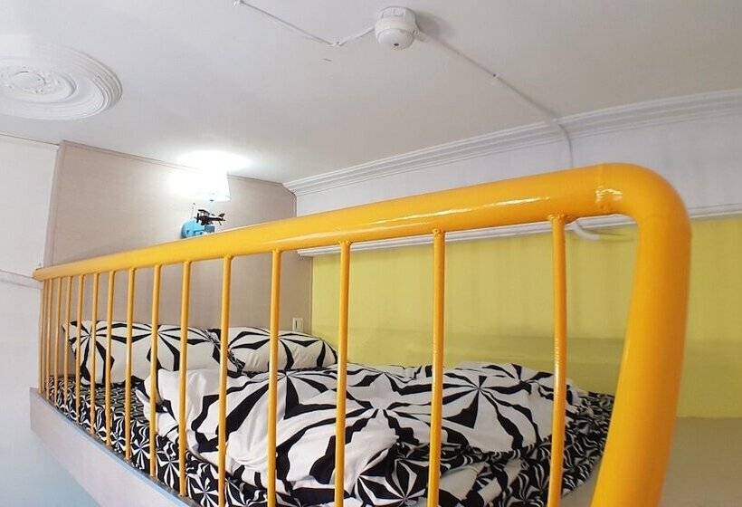 پانسیون Mu In