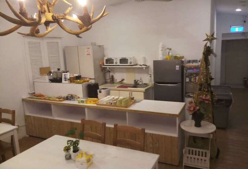 پانسیون Mu In