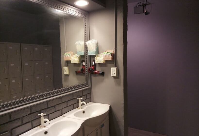 پانسیون Mu In