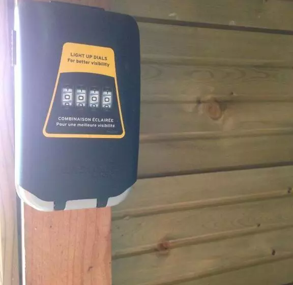 Majatalo Homes D Opale, Caroline