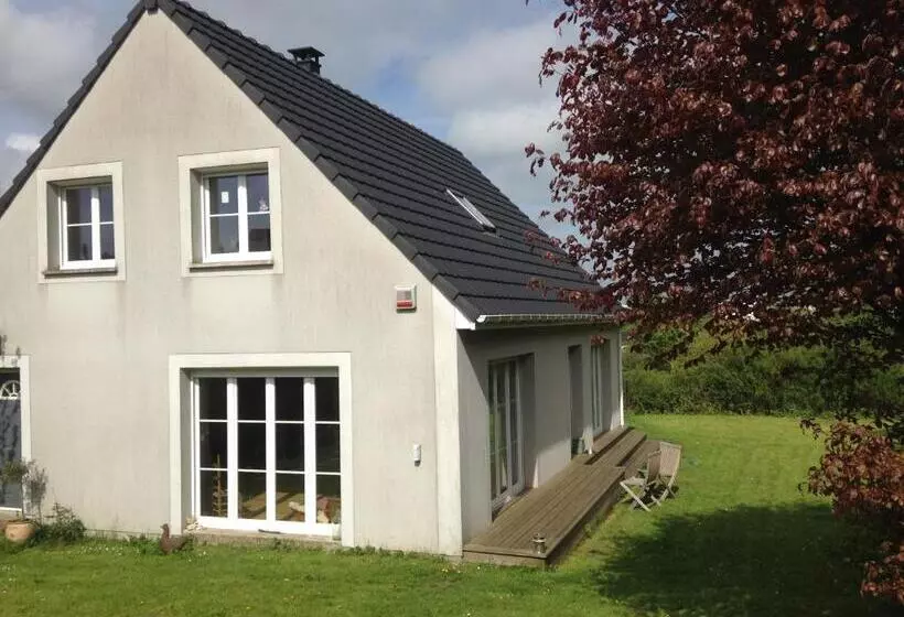 Majatalo Homes D Opale, Caroline