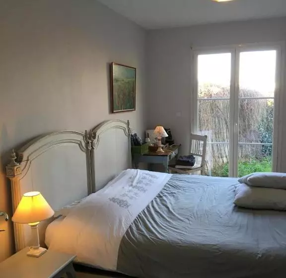 Majatalo Homes D Opale, Caroline