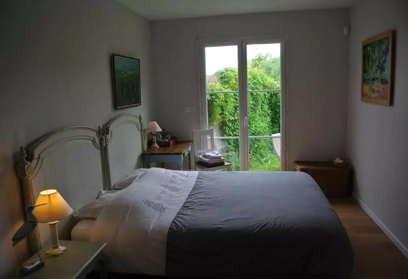 Majatalo Homes D Opale, Caroline