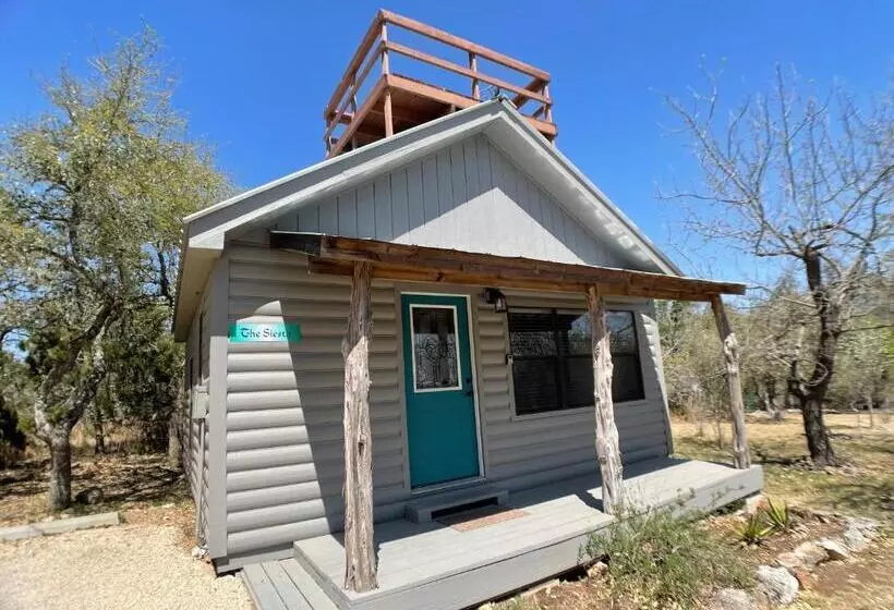 Walnut Canyon Cabins