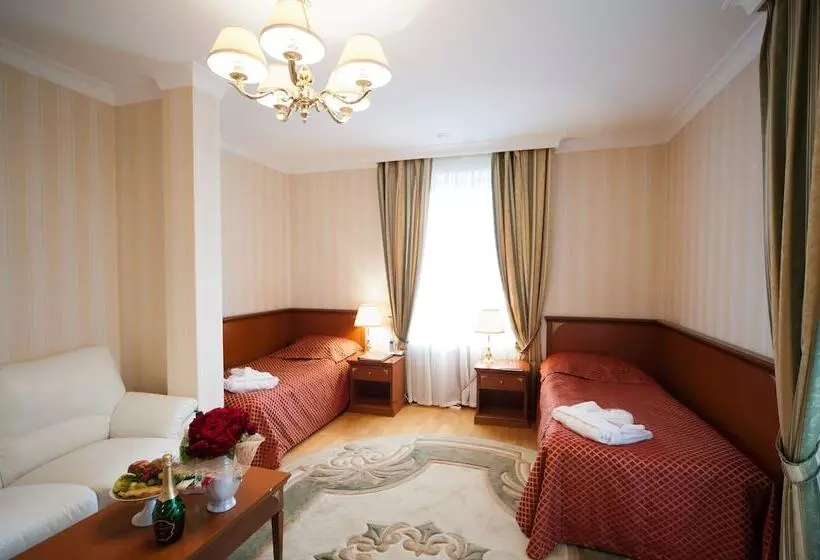 هتل Intourist Stavropol