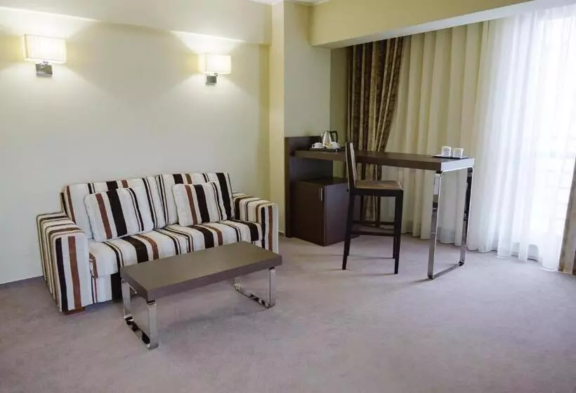 Отель Pietroasa