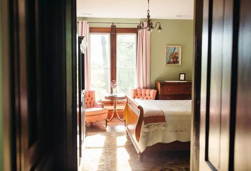 تختخواب و صبحانه The Beaumont House